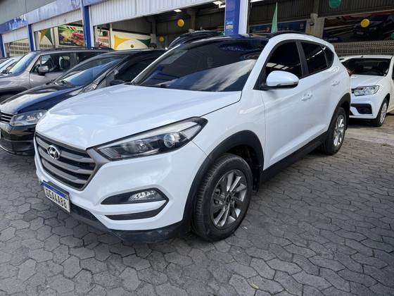 HYUNDAI TUCSON 1.6 16V T-GDI GASOLINA GLS ECOSHIFT HYUNDAI TUCSON 1.6 16V T-GDI GASOLINA GLS ECOSHIFT
